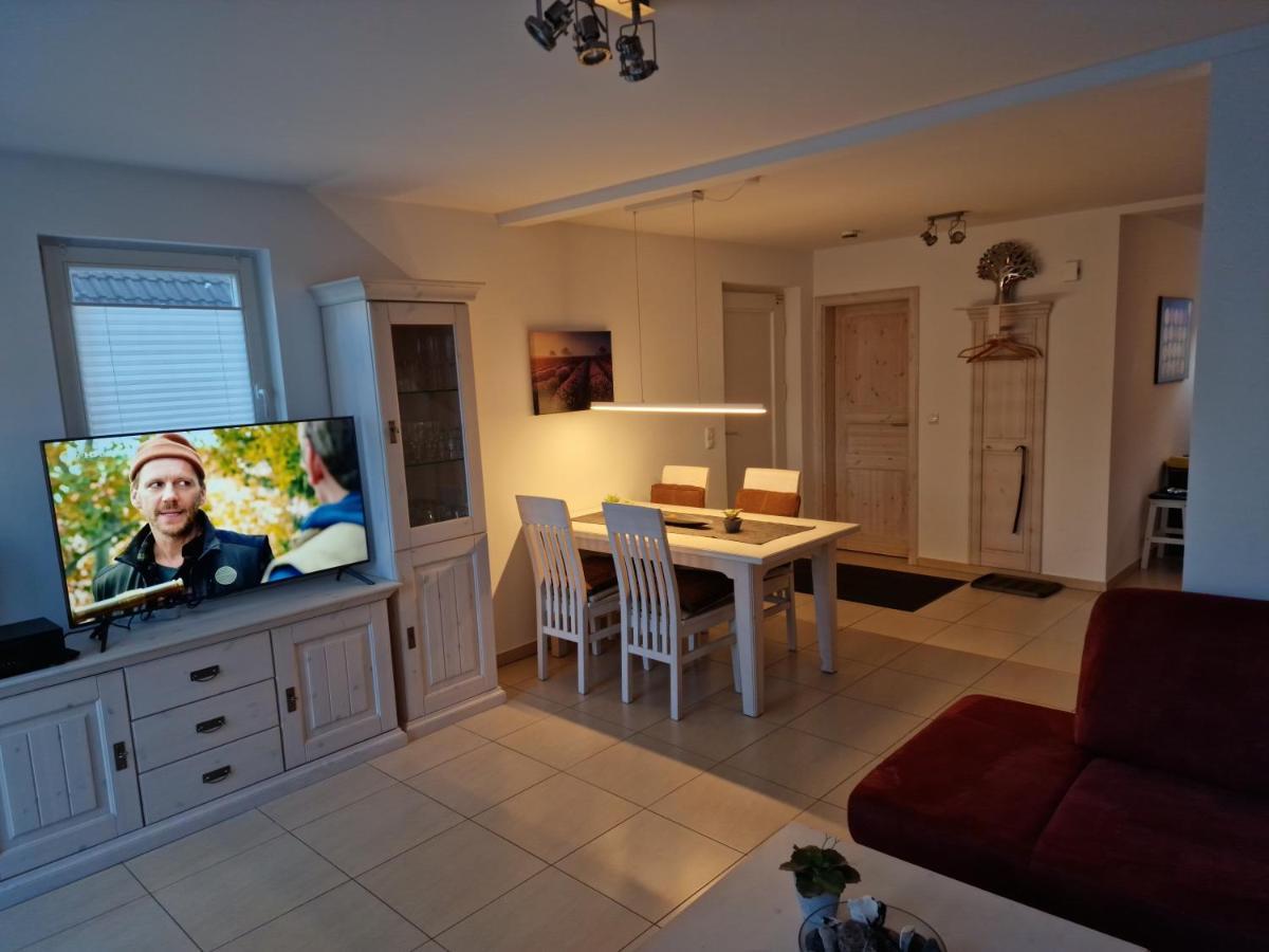 Haus Sandra Glowe Bagian luar foto
