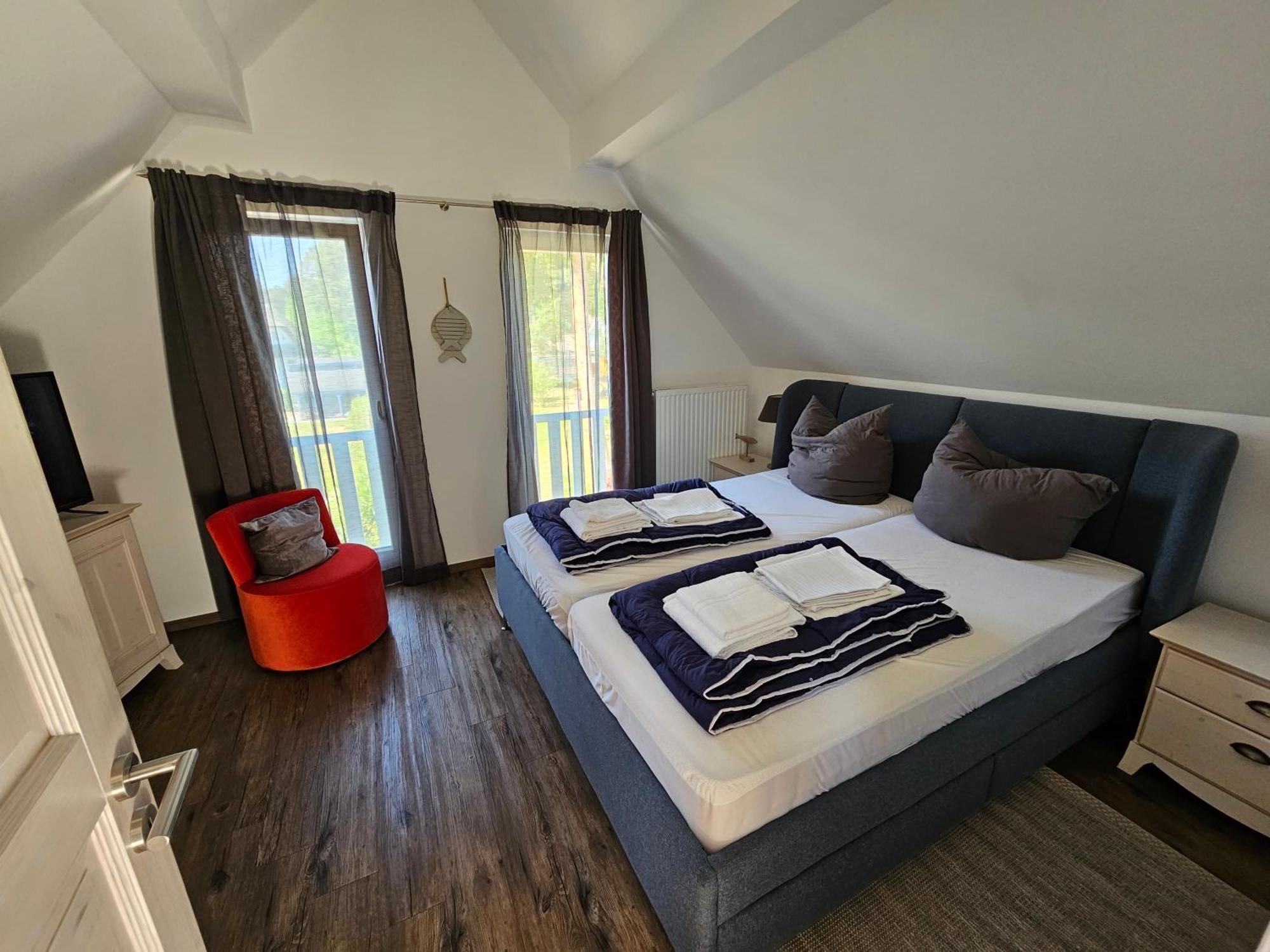 Haus Sandra Glowe Bagian luar foto