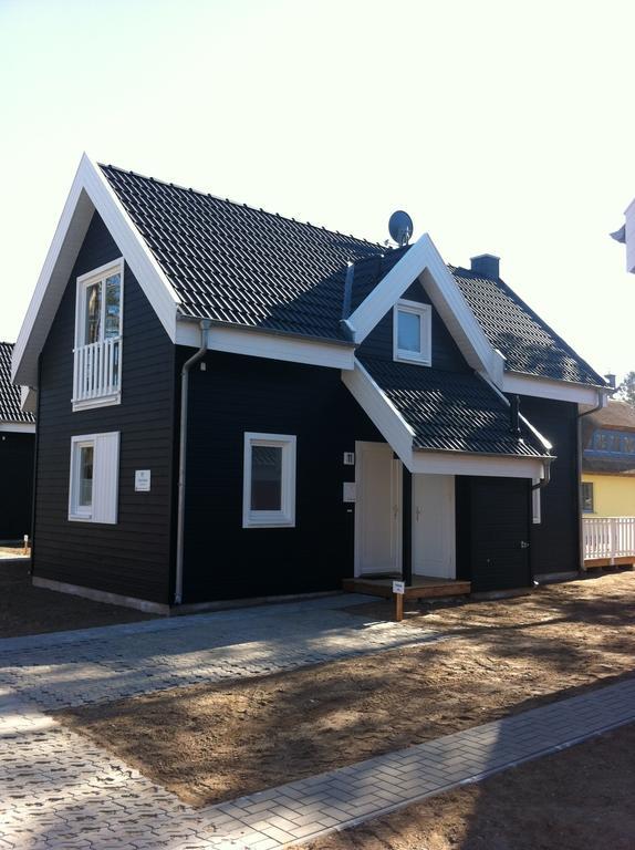 Haus Sandra Glowe Bagian luar foto